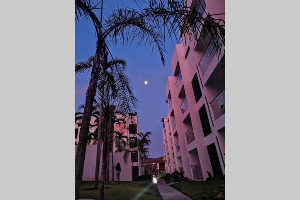 Departamento De Lujo En Manzanillo, Planta Baja Frente A La Alberca Apartamento Exterior foto