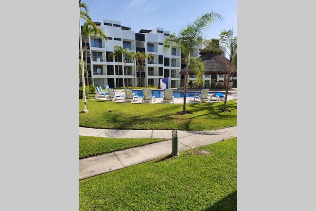 Departamento De Lujo En Manzanillo, Planta Baja Frente A La Alberca Apartamento Exterior foto