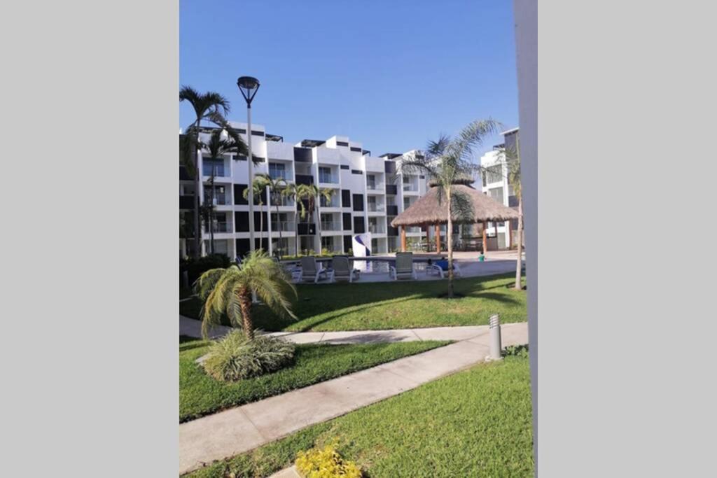 Departamento De Lujo En Manzanillo, Planta Baja Frente A La Alberca Apartamento Exterior foto