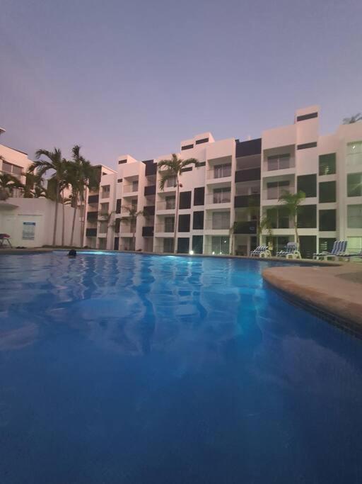 Departamento De Lujo En Manzanillo, Planta Baja Frente A La Alberca Apartamento Exterior foto