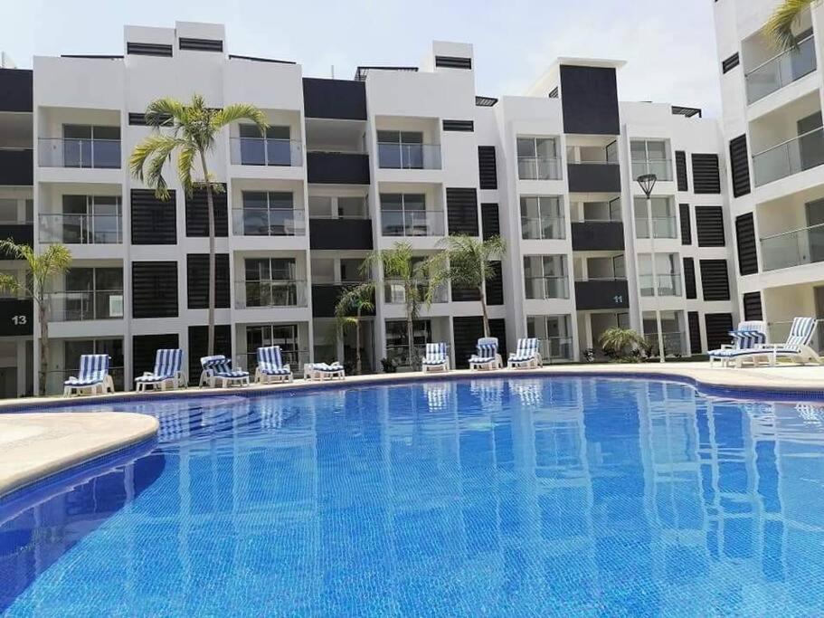 Departamento De Lujo En Manzanillo, Planta Baja Frente A La Alberca Apartamento Exterior foto